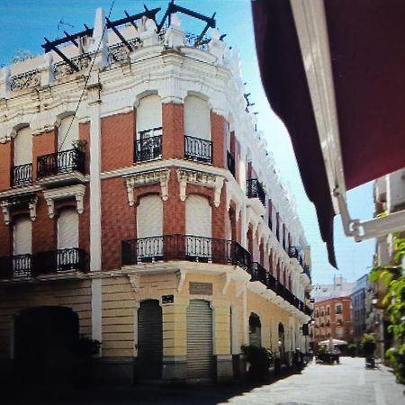 Apartamento Centrico Con Terraza Y Parking Huelva Bagian luar foto