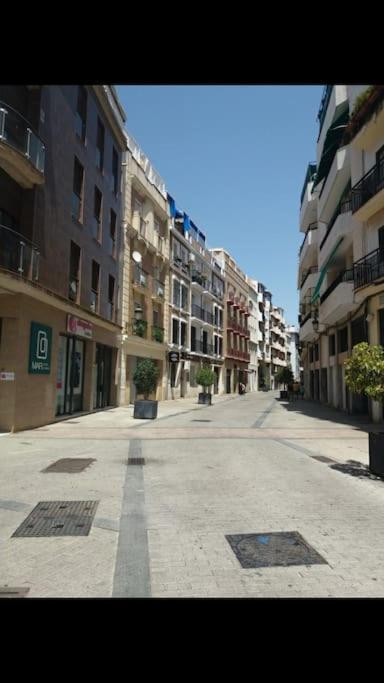 Apartamento Centrico Con Terraza Y Parking Huelva Bagian luar foto
