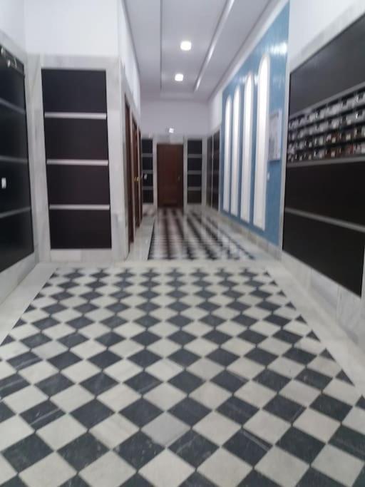 Apartamento Centrico Con Terraza Y Parking Huelva Bagian luar foto